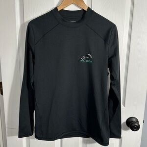 RARE Arc'Teryx Motus Air Crew l/s shirt, women's L, lunar New Year, rabbit